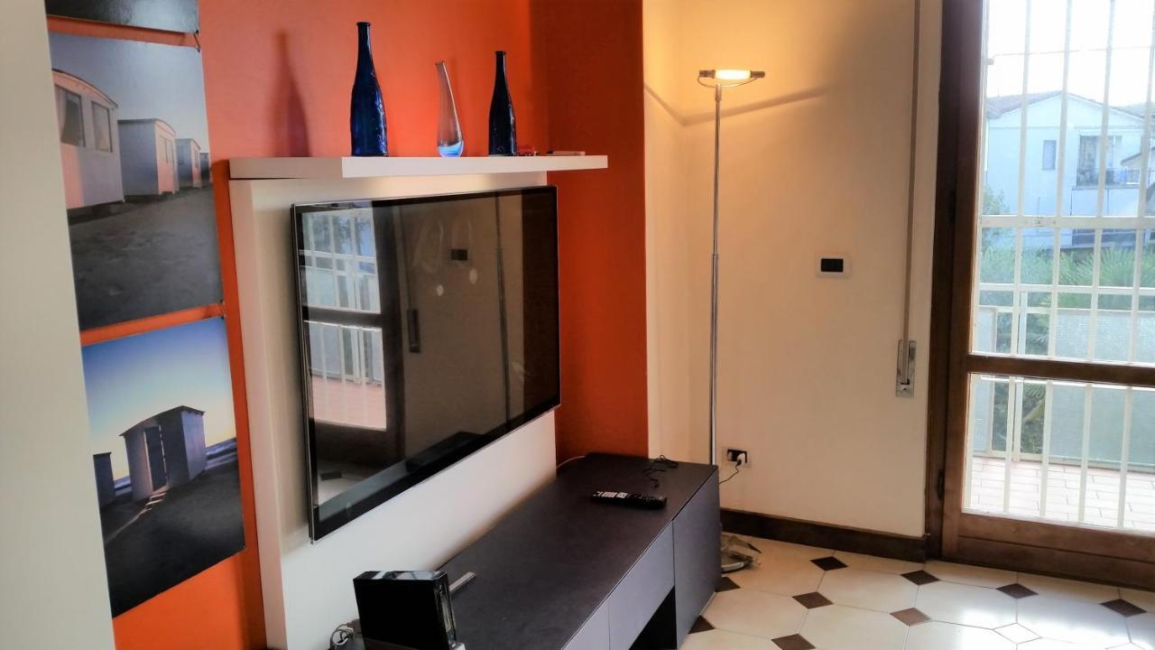 Happy King Apartman Lido di Camaiore Kültér fotó